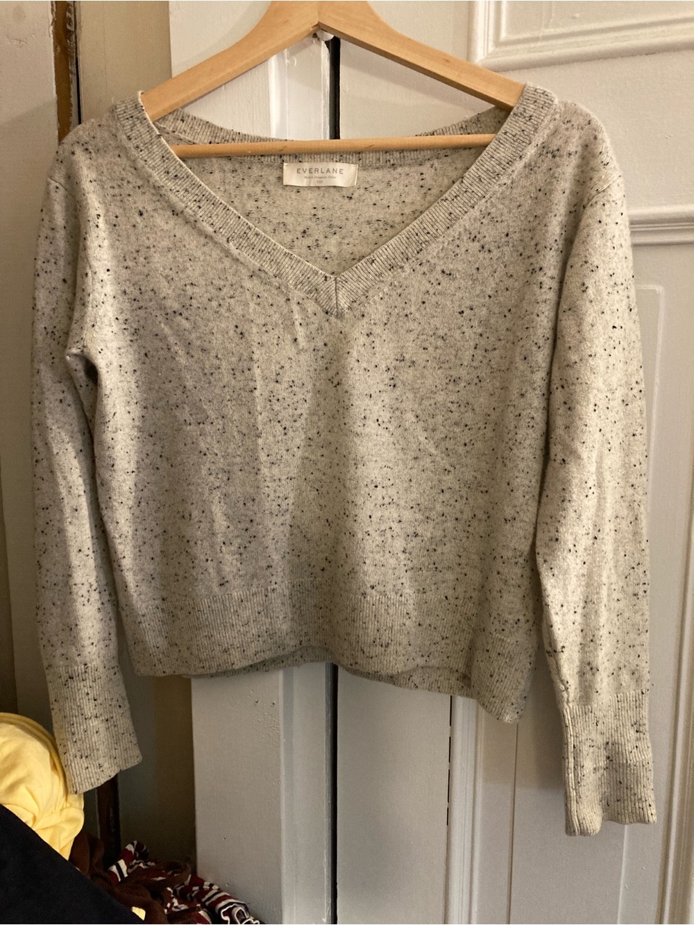 Everlane Speckled V-Neck Cashmere Sweater Gray xxs